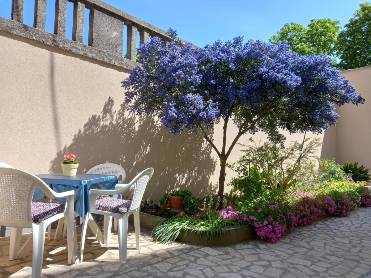 Apartment Punta Pula Exterior foto